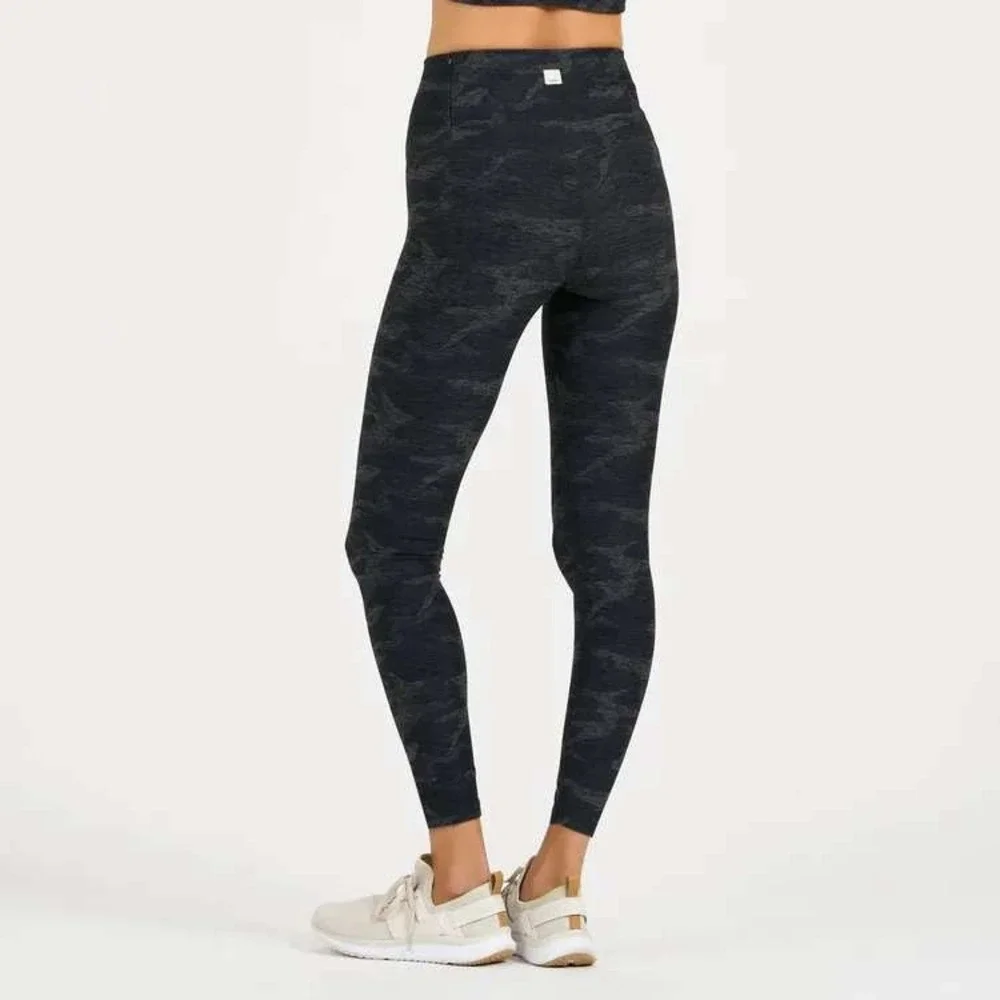 Vuori High Rise Camo Leggings Charcoal Gray Zip Pocket Activewear Women's 25